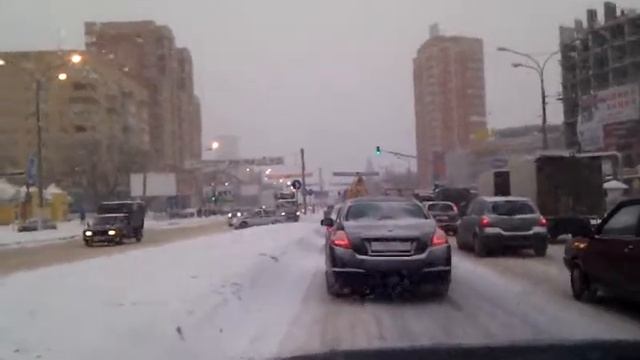 Сотрудники ГИБДД показывают пример! смотреть онлайн