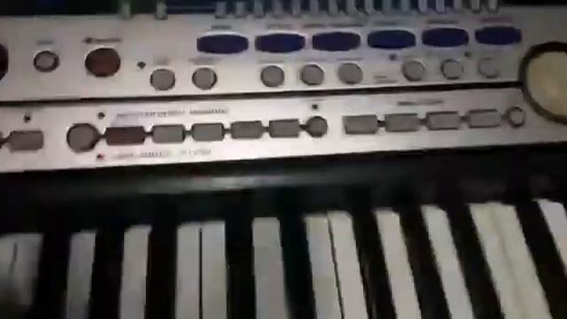 CÓMO CARGAR RITMOS AL YAMAHA PSR 550 смотреть онлайн