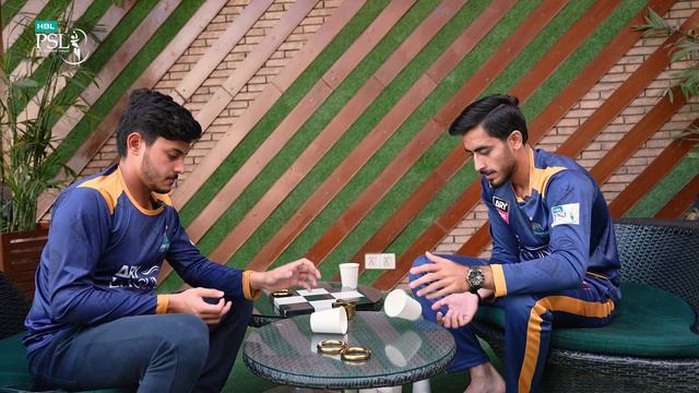 Karachi Kings' playful showdown 🏏Saad Baig owning the tic tac toe turf against Arafat Minhas ✅ смотреть онлайн