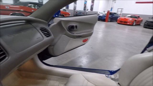 2004 CHEVROLET CORVETTE смотреть онлайн