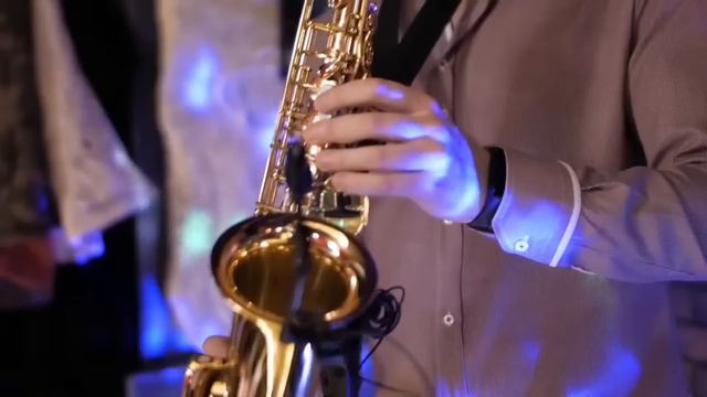 La Mejor Música de Saxofón De Todos Los Tiempos Música para el amor, la relajación y el trabajo смотреть онлайн