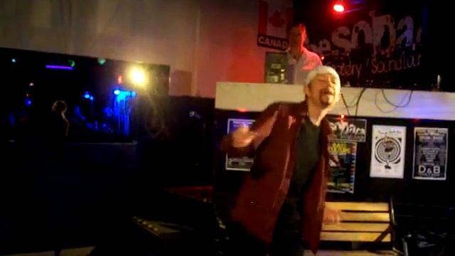 Eric Erikson as Cian MacKinnon - April Fool's Early Show 2010 смотреть онлайн
