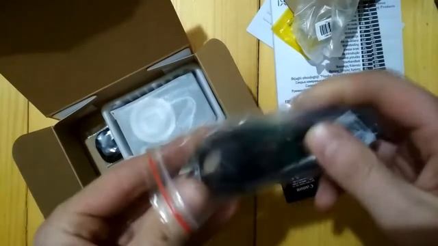 Распаковка - Компактный фотоаппарат Canon IXUS 185 смотреть онлайн