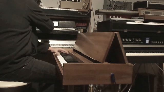 Hohner Cembalet, Fender Rhodes, Wurlitzer Electric Piano смотреть онлайн