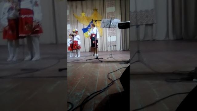 Выступ бабушки с внучками смотреть онлайн