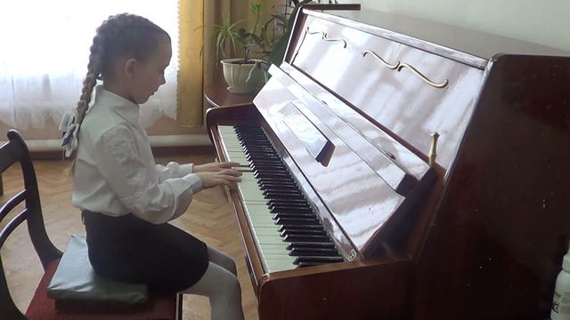 Журавская Дарья (И.С.Бах "Бурре" a-moll) смотреть онлайн