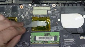 Ноутбук MSI GF75: чистка от пыли, замена термопасты.