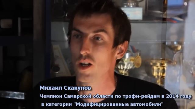 Две пузотерки под колесами Нивы смотреть онлайн