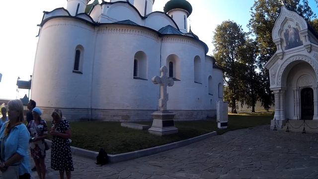 Гробница Дмитрия Пожарского- Суздаль - Спасо Евфримиев монастырь Золотое Кольцо России смотреть онлайн
