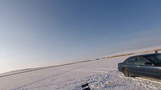 Зимняя рыбалка на Монастырском озере. смотреть онлайн