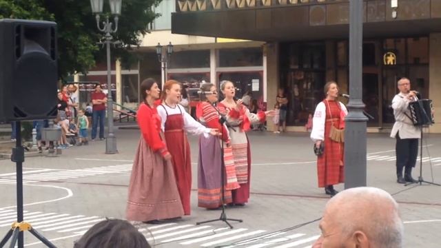 Ты Россия-выступление ансамбля "Венец" в Сербии смотреть онлайн