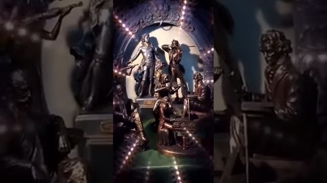 Великие композиторы и музыканты: Чайковский, Моцарт, Бетховен, Паганини. Скрипач. Декор интерьера смотреть онлайн