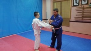 Как лучше срывать захват на рукаве в дзюдо