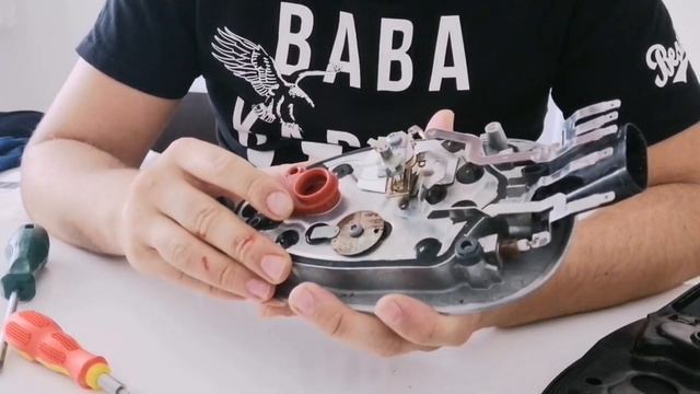 Ütü Nasıl Sökülür ? Philips Azur performer Plus Ütü Parçalama ! смотреть онлайн