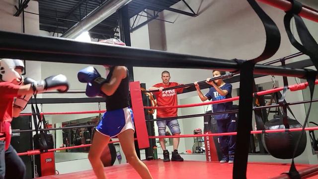 sparring fight factory 11-17-2023 Rd 4 смотреть онлайн
