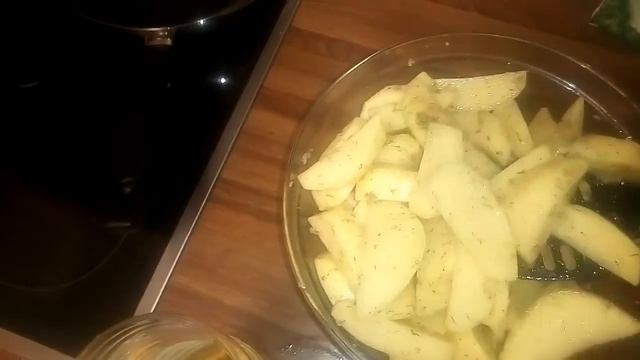 Печёная картошка в духовке смотреть онлайн