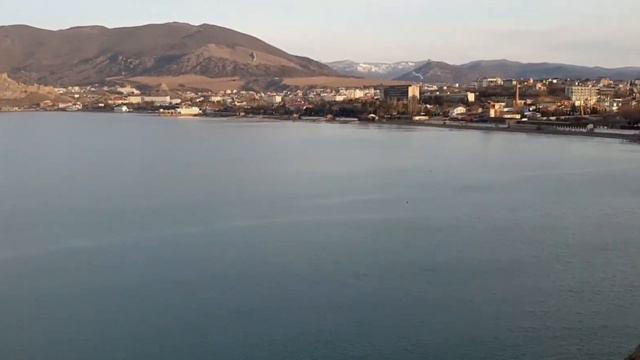 Дедушка забрался на гору Алчак. Крым.Судак. март 2021. смотреть онлайн