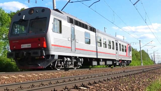 Автомотриса АЧ2-088 следует через платформу Авангард смотреть онлайн