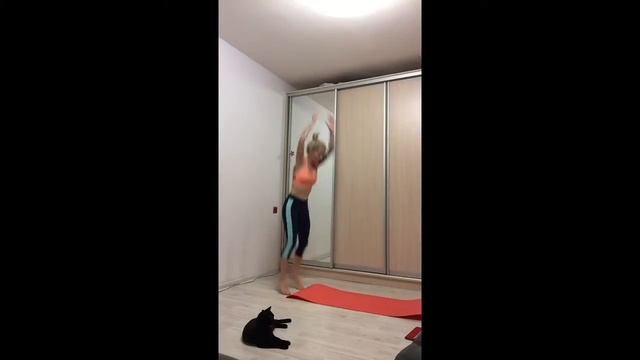 Третья неделя: 2 минуты, стульчик 3 минуты берпи 34 раза смотреть онлайн