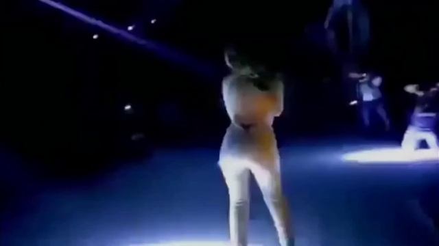 Мириам Фарес - Обними меня! / Myriam Fares - Ghmorni (RUS TEXT) ♥ смотреть онлайн