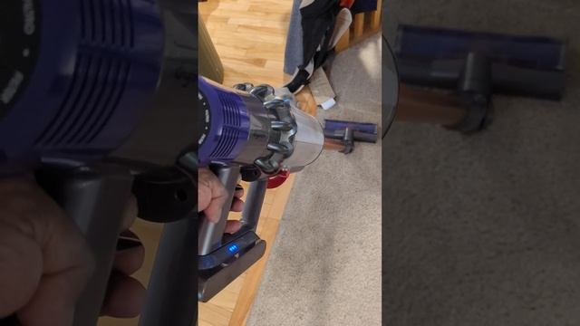 Dyson cyclone v10 absolute - power issues. смотреть онлайн