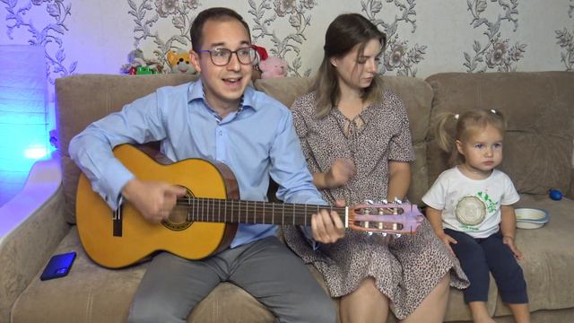 ПОД ЗВЁЗДАМИ БАЛКАНСКИМИ // СПЕЛИ ВСЕЙ СЕМЬЁЙ смотреть онлайн