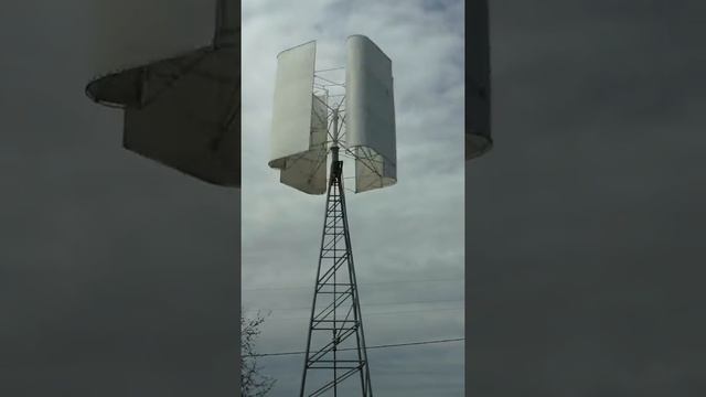 Вертикальный ветрогенератор 5кв, работающий при слабых ветрах 1.5 - 2 м/с и выше. смотреть онлайн