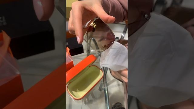 Оригинальные солнцезащитные очки смотреть онлайн