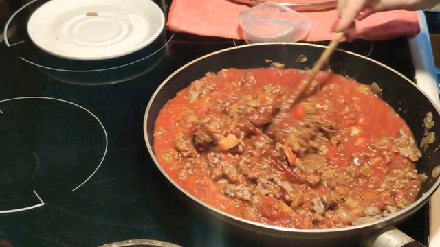 Чили кон карне/мексиканское блюдо.Chili con carne / Mexican dish. смотреть онлайн