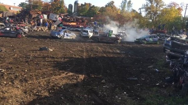 Junk yard bash compact feature 2019