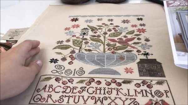 14. Готовая работа Blackberry house от Plum street samplers и текущие процессы