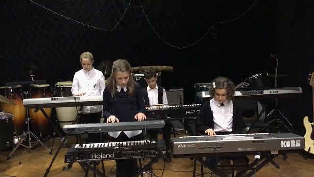 Прокофьев "Петя и волк" Пересказ для детского ансамбля синтезаторов (аранжировка и рук. П. Живайкин смотреть онлайн