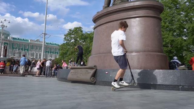 Russian Scooter Day 2022: Yekaterinburg смотреть онлайн