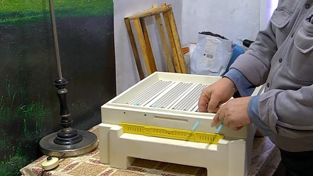 12 рамочный улей Bienenhaus - высокое дно и пыльцесборник.