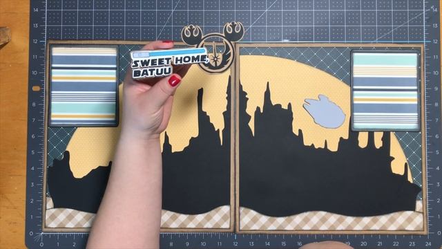 Star Wars: Galaxy's Edge, 2 Page 12x12 Scrapbook Layout смотреть онлайн