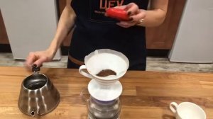 Как заваривать пуровер, воронку, Hario V60