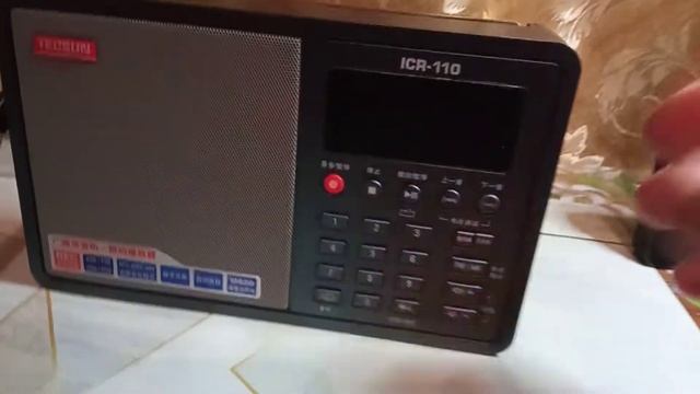 Радиоприемник Tecsun ICR-110 сканирование СВ диапазона. смотреть онлайн