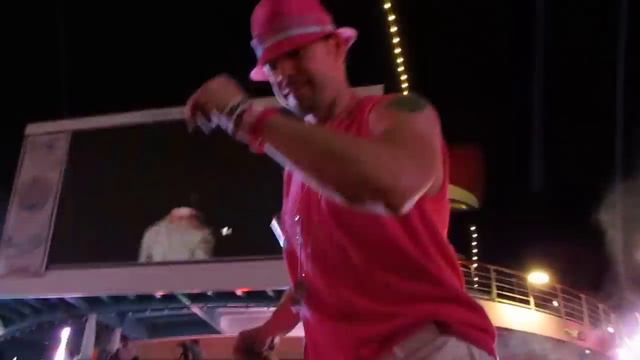 Donnie Wahlberg nkotb cruise 2011 смотреть онлайн