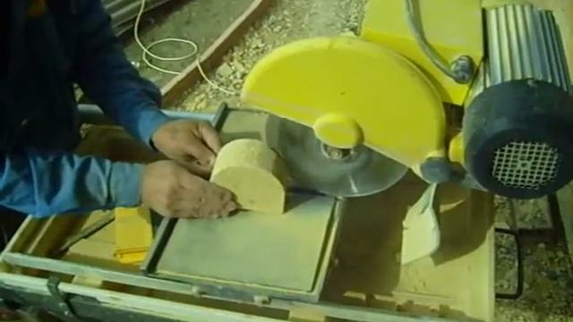 Обтачиваем кирпич смотреть онлайн