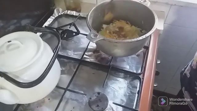 Узбекское национальное блюдо "Угра оши". Очень экономичное, сытное и вкусное блюдо. смотреть онлайн