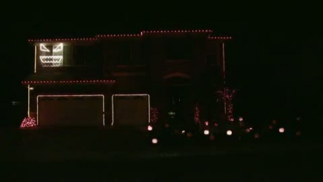 Un show lumière étonnant pour Halloween смотреть онлайн