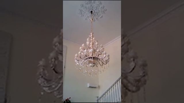 Сборка и монтаж люстры на специальный лифт смотреть онлайн