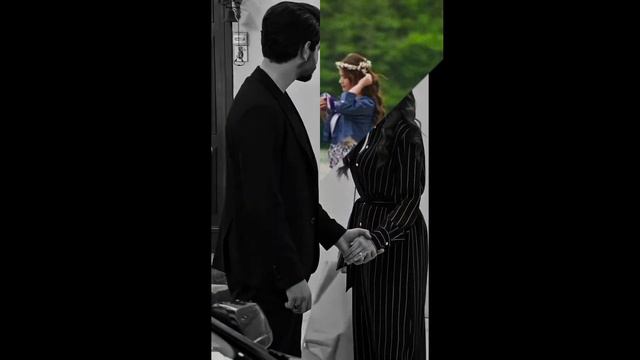 Barış and Yağmur were having an accident at midnight to avoid being seen in the same car. смотреть онлайн