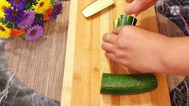 Готовим легкий и вкусный салат ОЛИВЬЕ!!! We are preparing a light and delicious salad.OLIVIA. смотреть онлайн