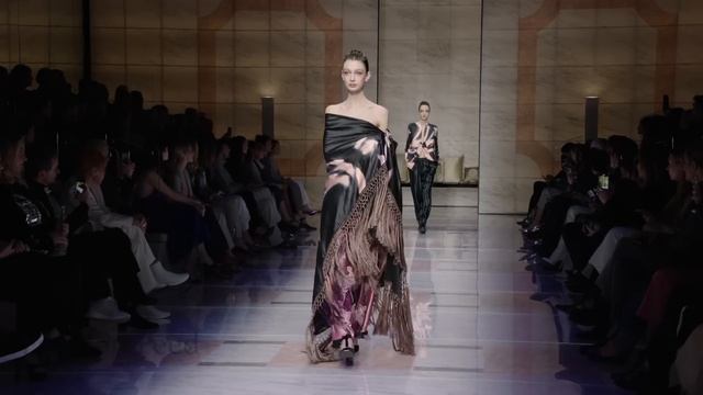 Giorgio Armani Fall/Winter 2023/24 Milan смотреть онлайн