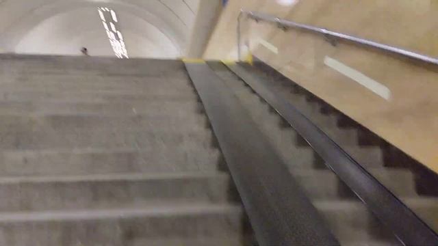 Санкт-Петербургское метро: обзор станции Садовая и Спасская. смотреть онлайн