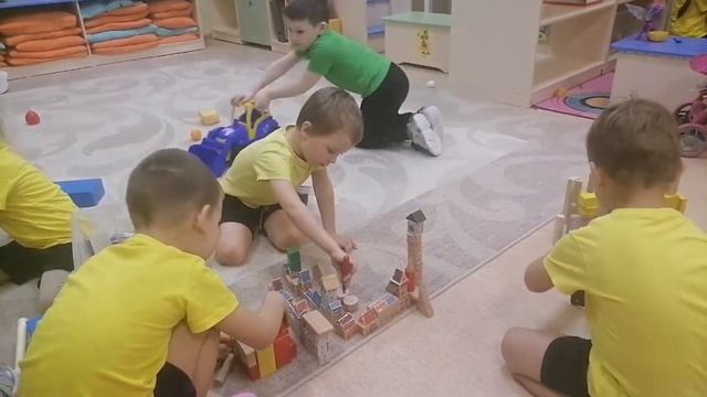 Хочу посмотреть как...дети играют (часть 1) смотреть онлайн