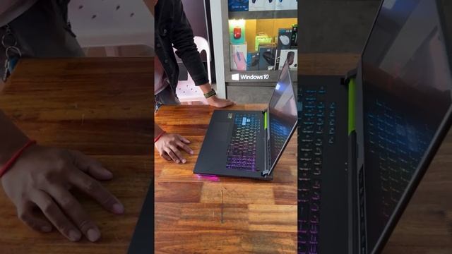 Unbox ASUS ROG G713RM 1580$ 2022 - RTX 3060 6G- 360Hz смотреть онлайн