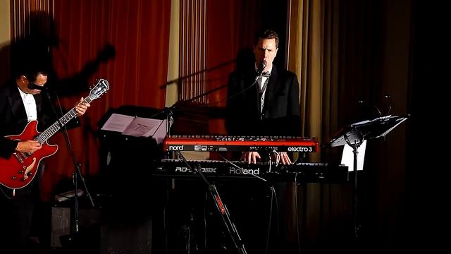 SASS'n'CLASS plays Play That Funky Music смотреть онлайн