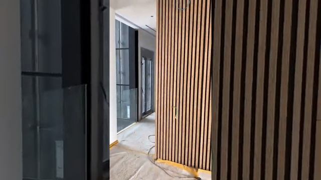Декоративные рейки в интерьере стен Отделка под ключ Ч2 смотреть онлайн